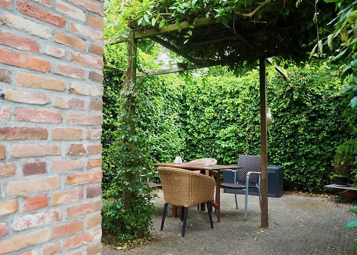 Bed and Breakfast De Peelvos 3*